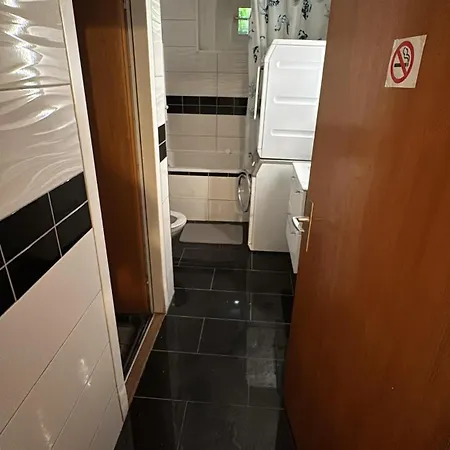 Lägenhet For Rent In *